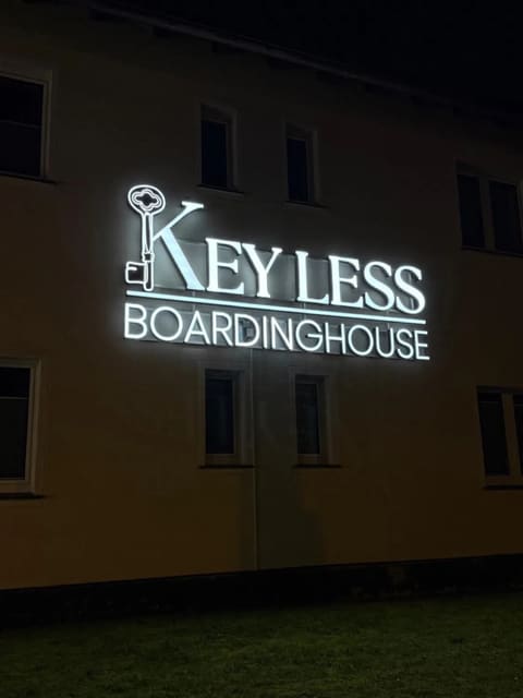 Keyless mağaza ışıklı cephe tabelası