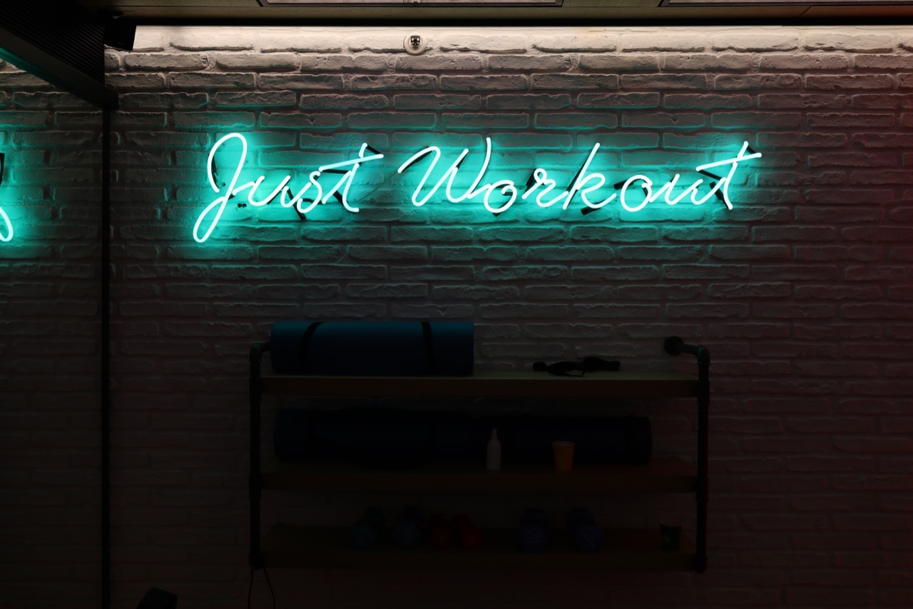 Neon iç mekan uygulaması